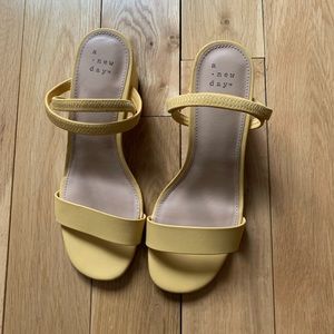 NWOT yellow heels